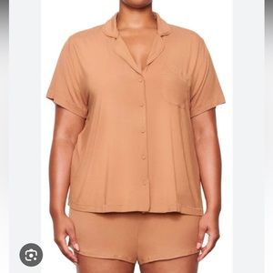 SKIMS Soft Lounge Shorts Sleep Set in camel